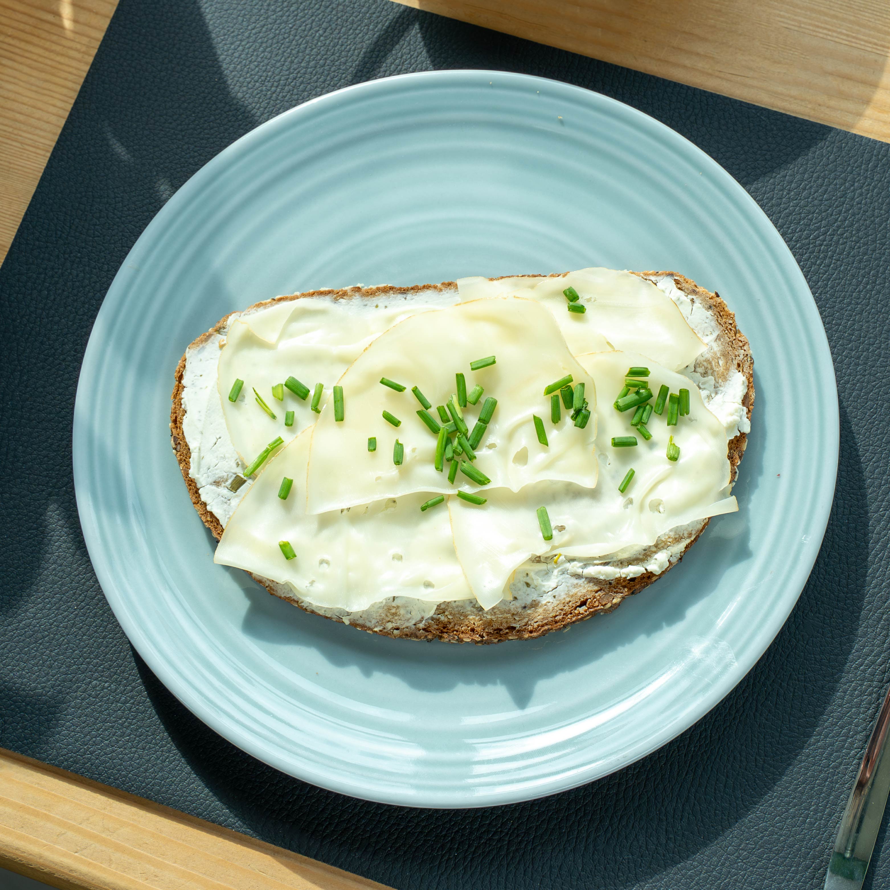 Magnet-Porzellan-Teller-23cm cyan topshot