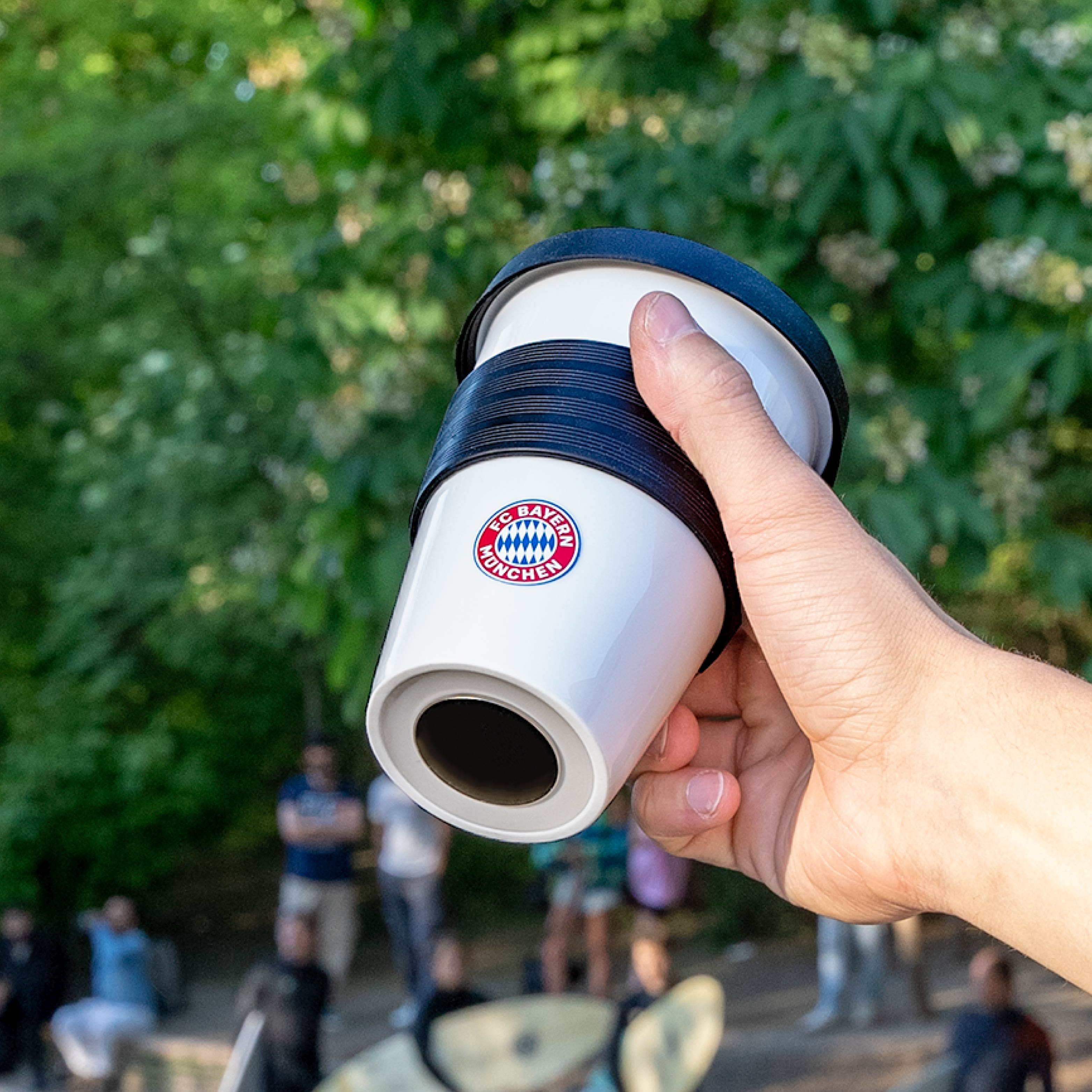 FCB TOGO Porzellan unten