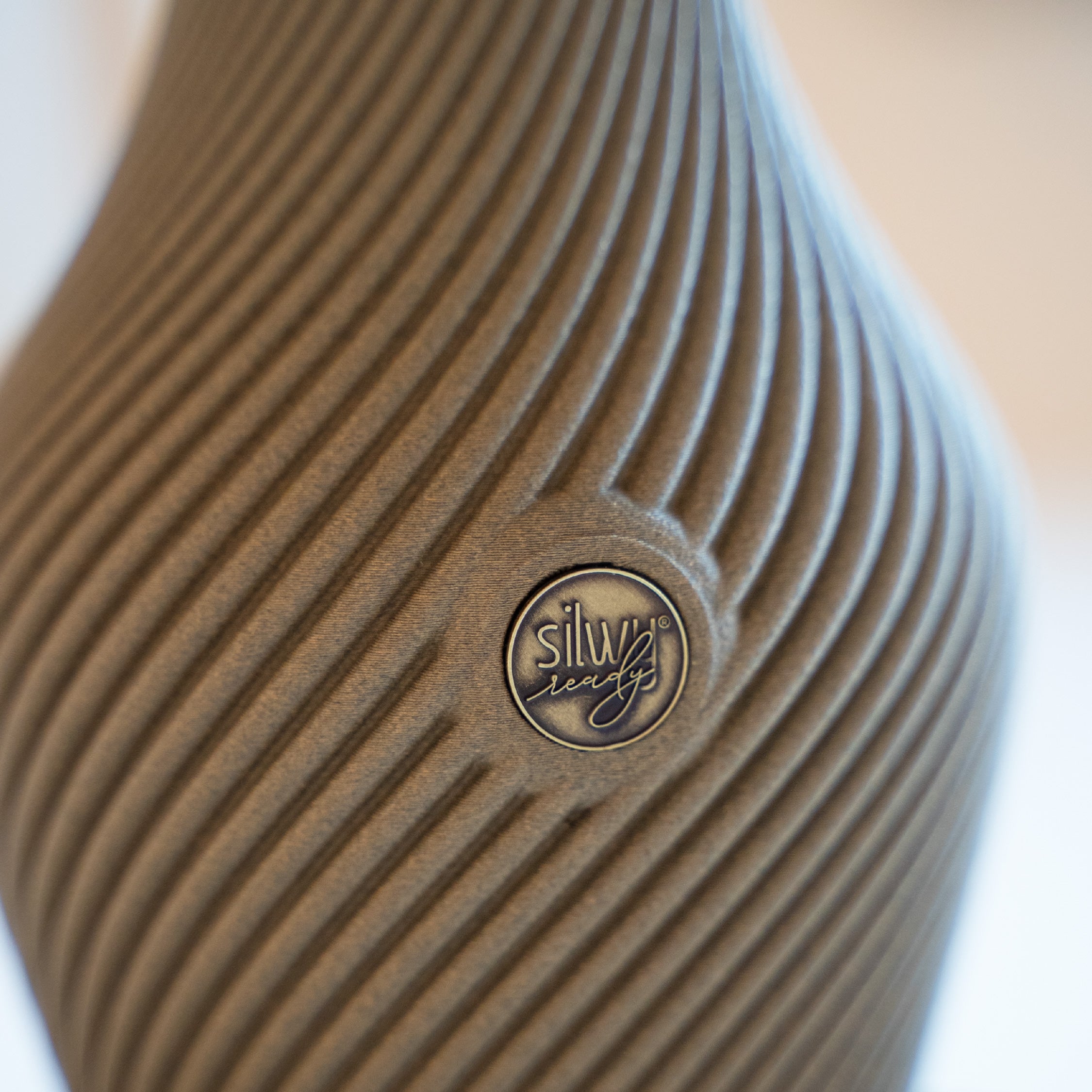 Vase magnétique FLOW SABLE DU DÉSERT
