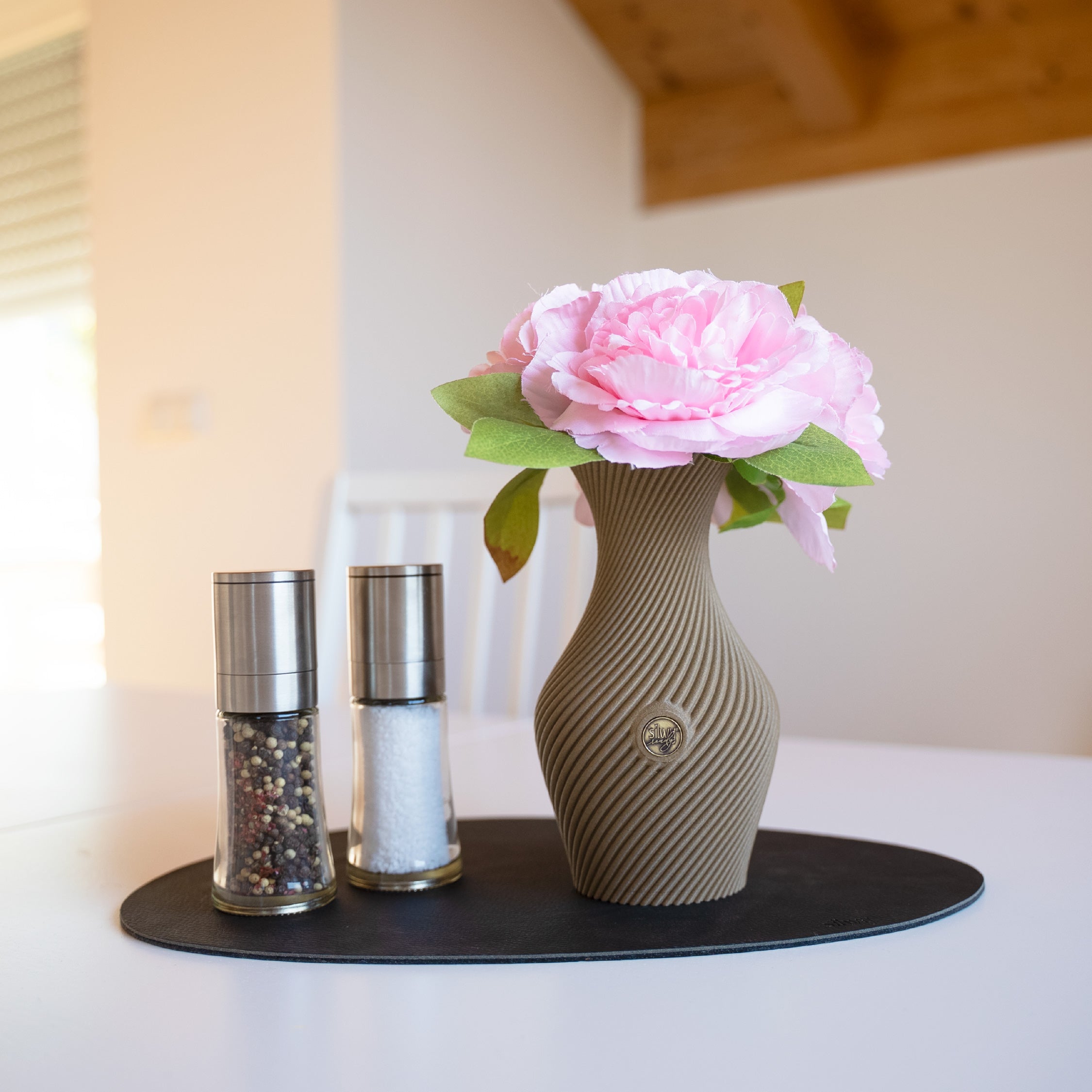Vase magnétique FLOW SABLE DU DÉSERT