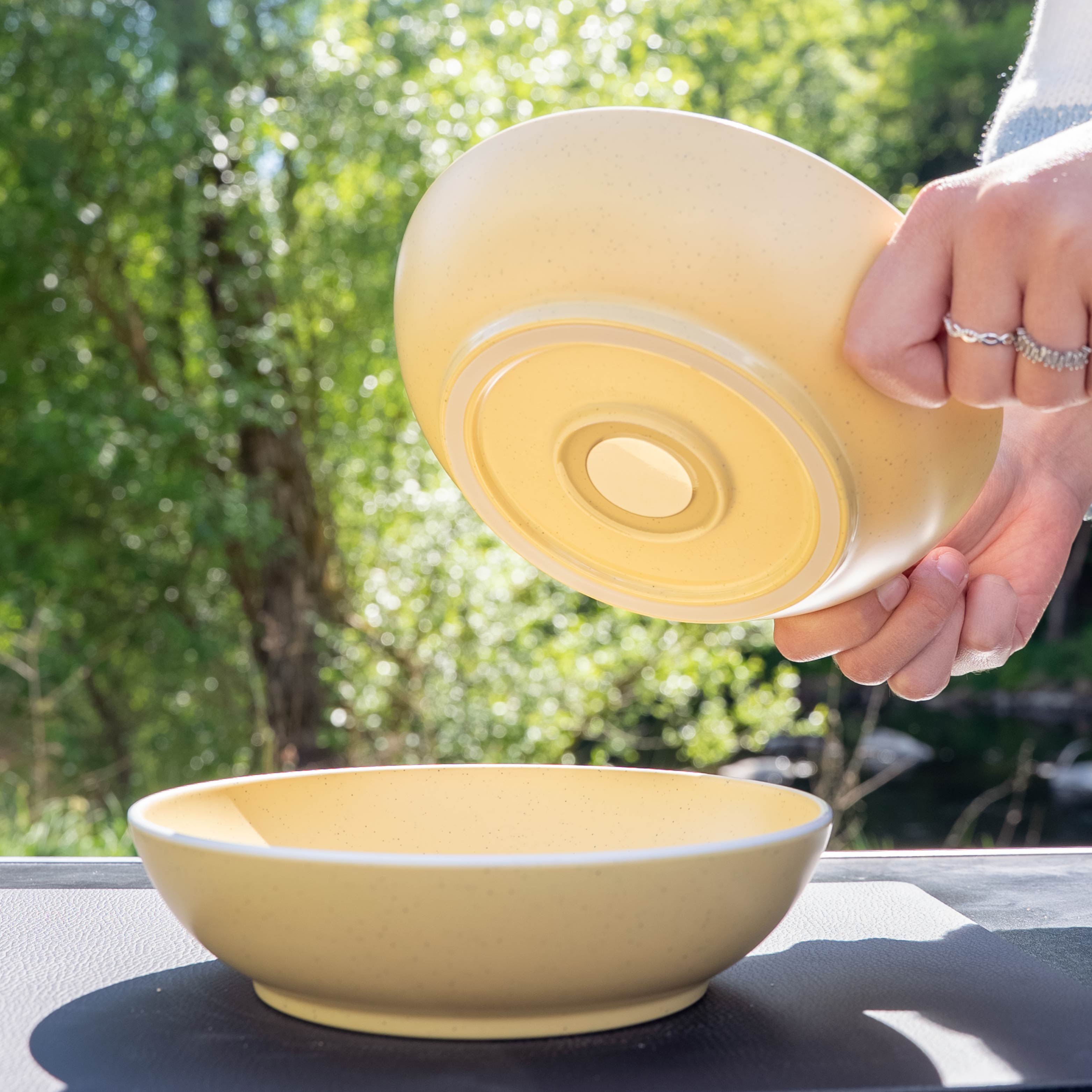Kunststoff-Foodbowl Yellow auf Matte