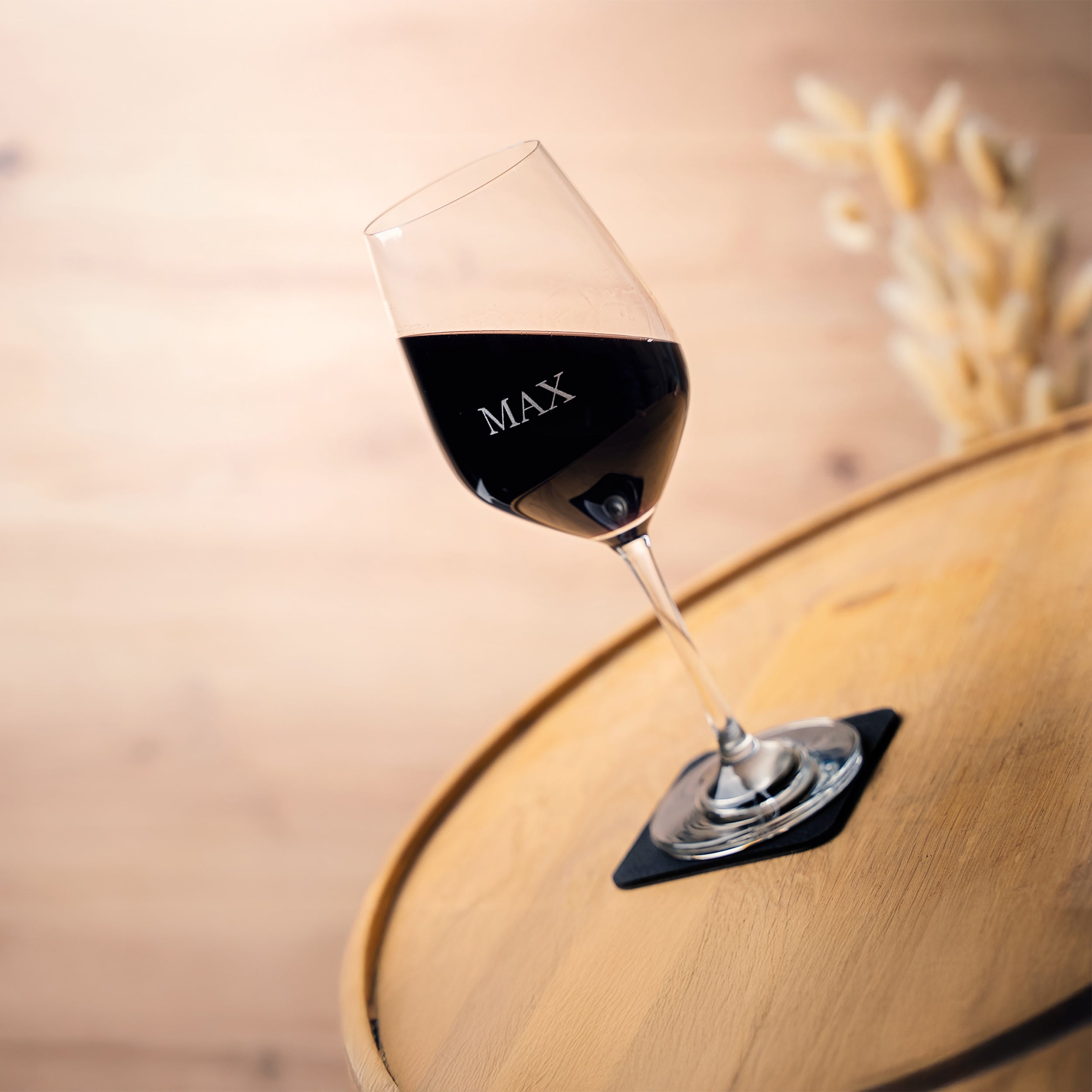 Magnet-Kristallglas Wein auf Pad mit Gravur Max