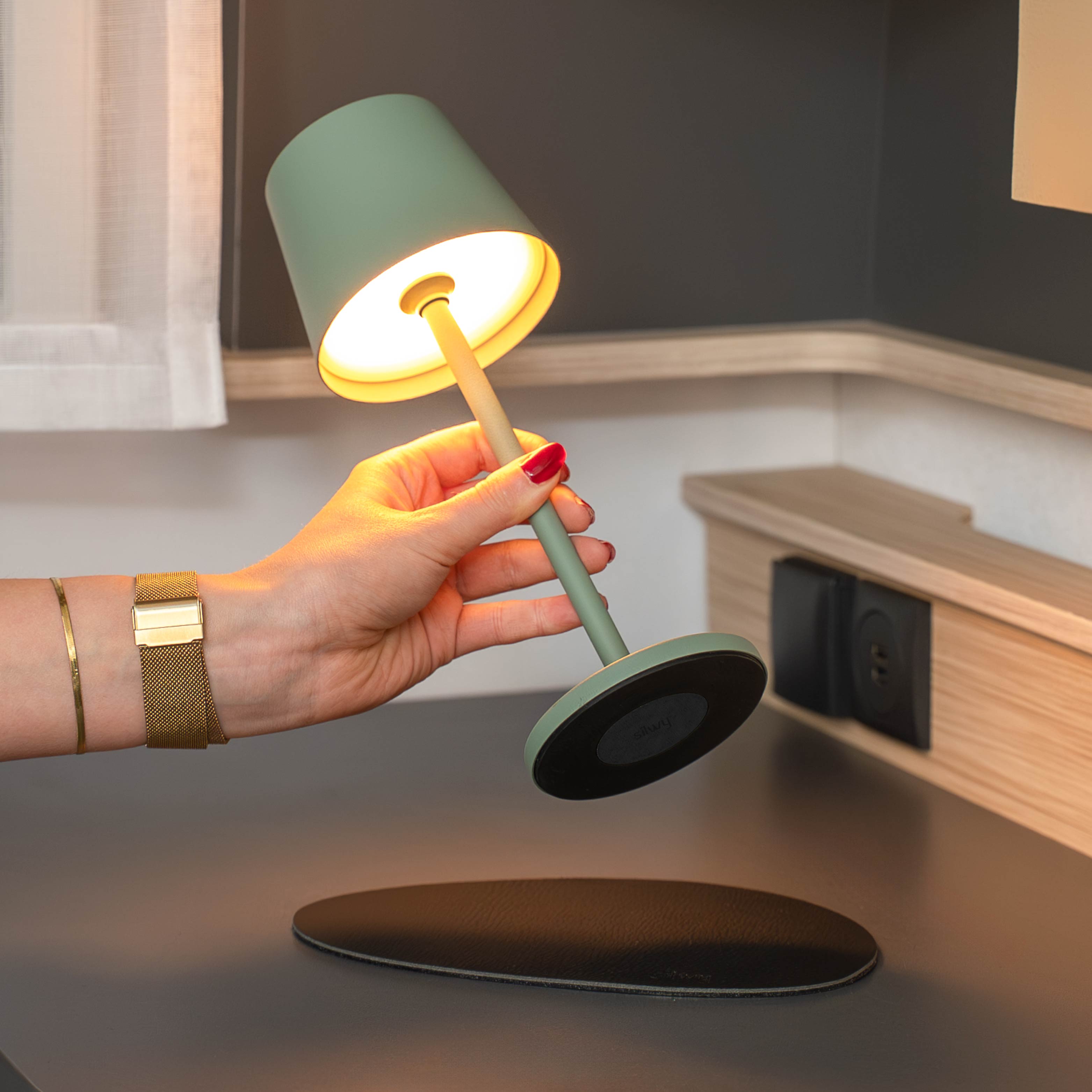 Magnet-Leuchte L SAGE inkl. Platzset