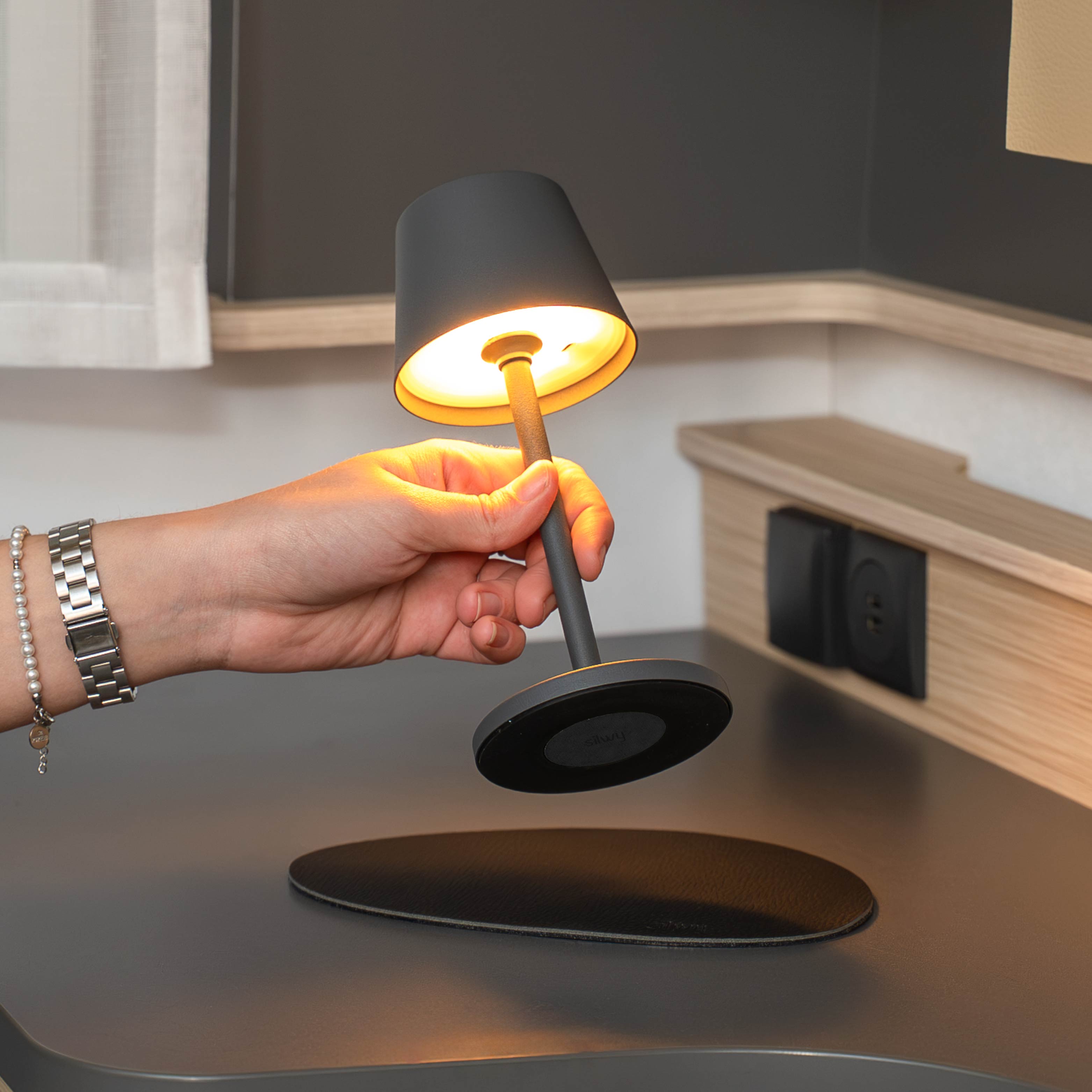 Magnet-Leuchte S GREY inkl. Platzset