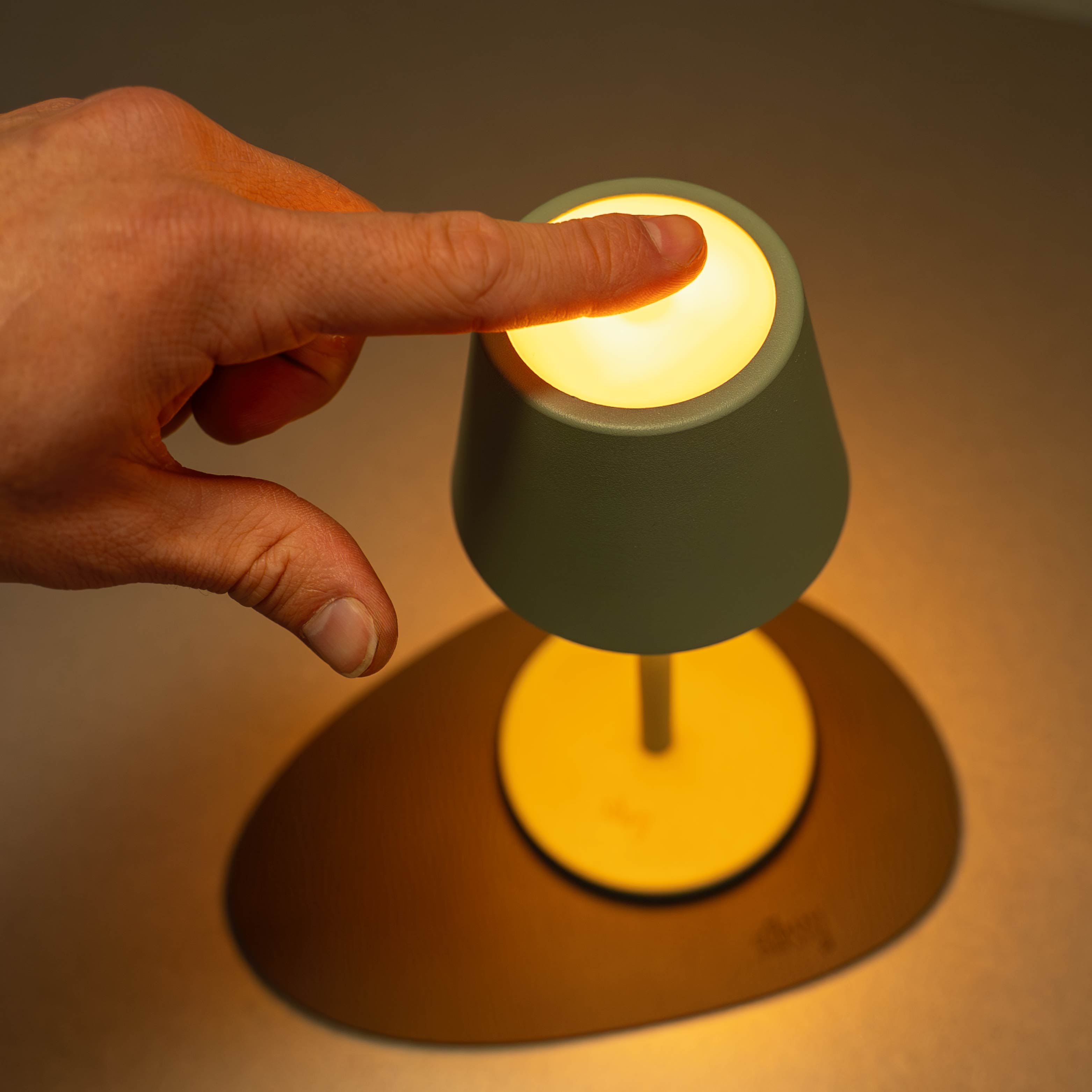 Magnet-Leuchte S SAGE inkl. Platzset