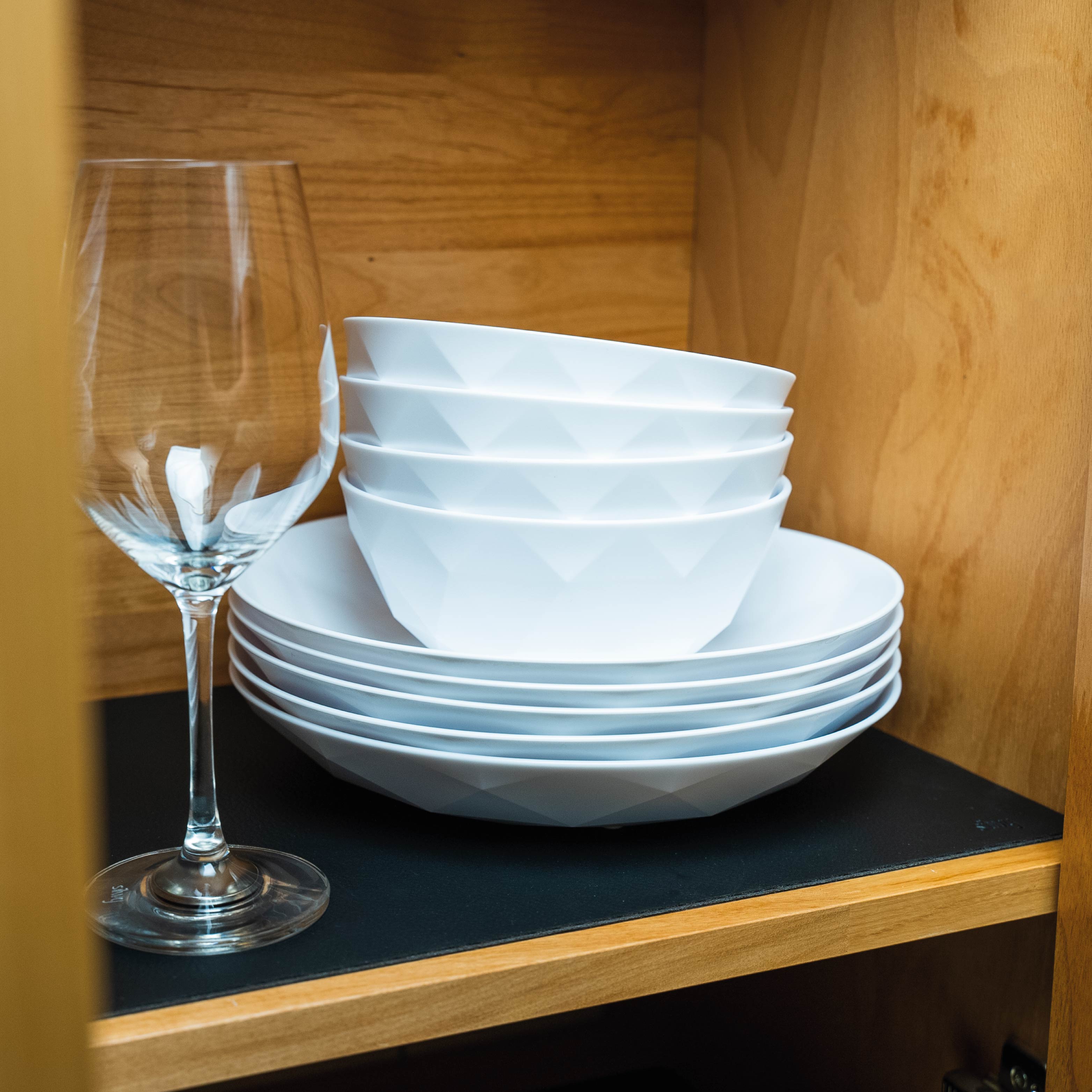 Matte in schrank eingelegt