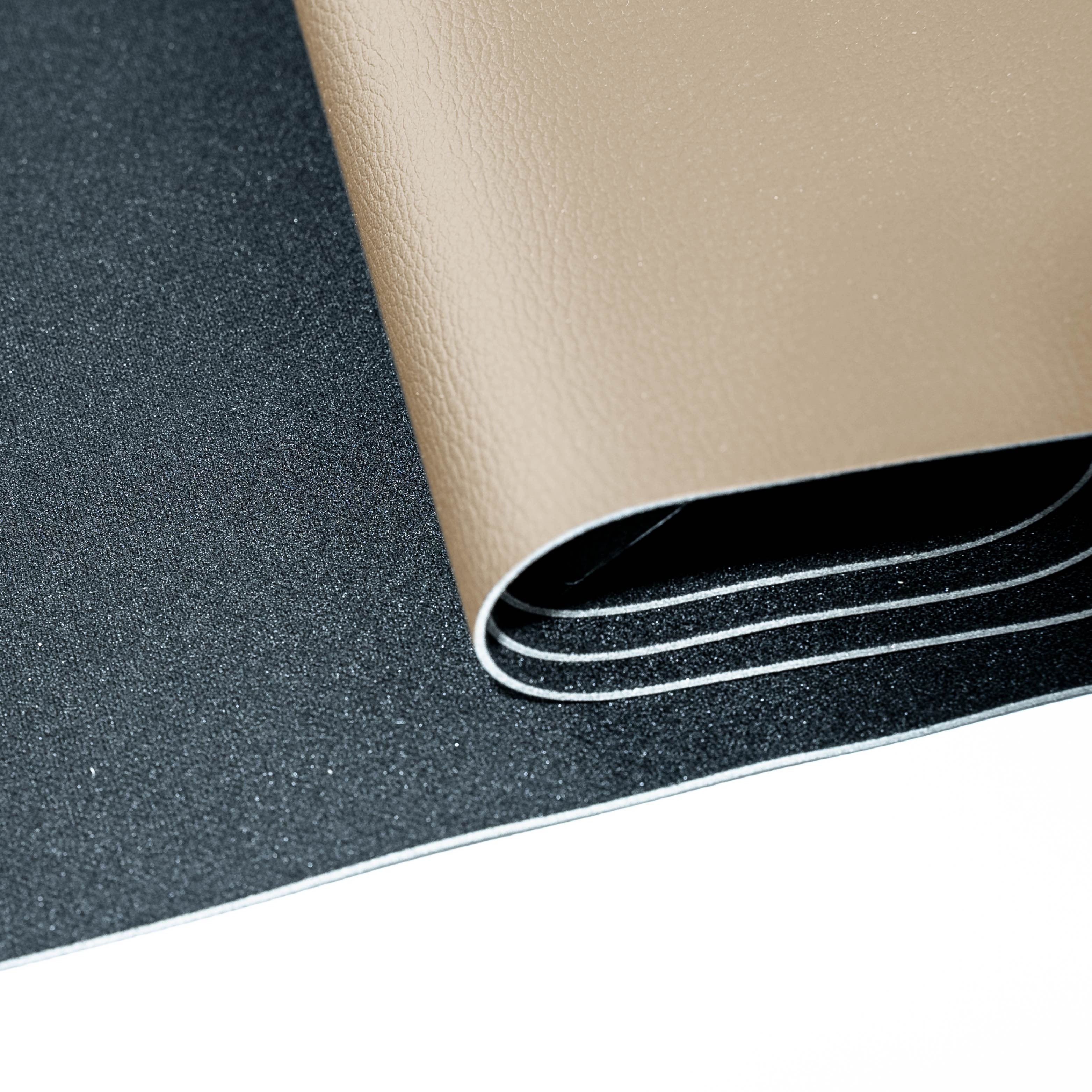 Metall-Matte beige aufgerollt