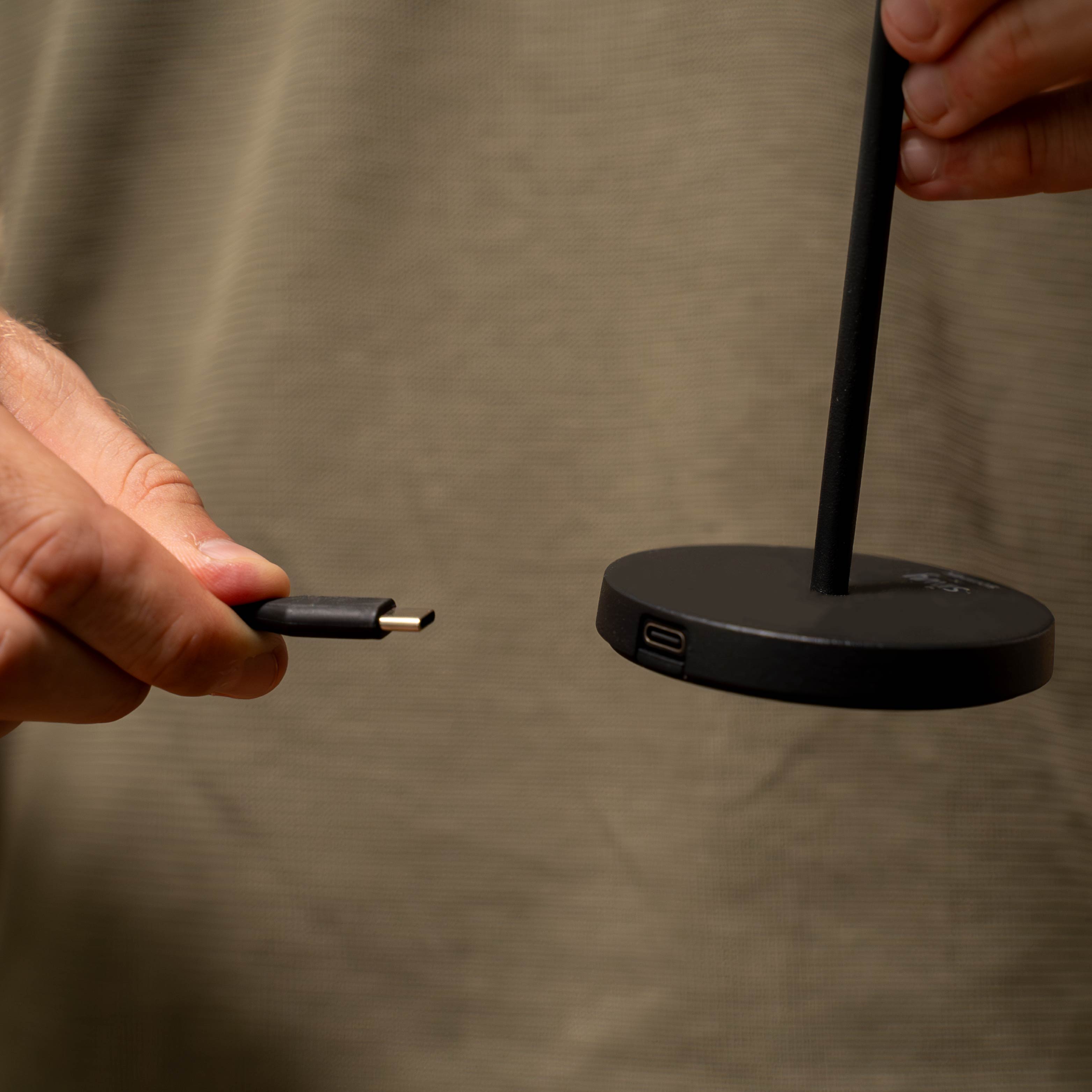 Ladekabel zu Magnet-Leuchte Monaco black 