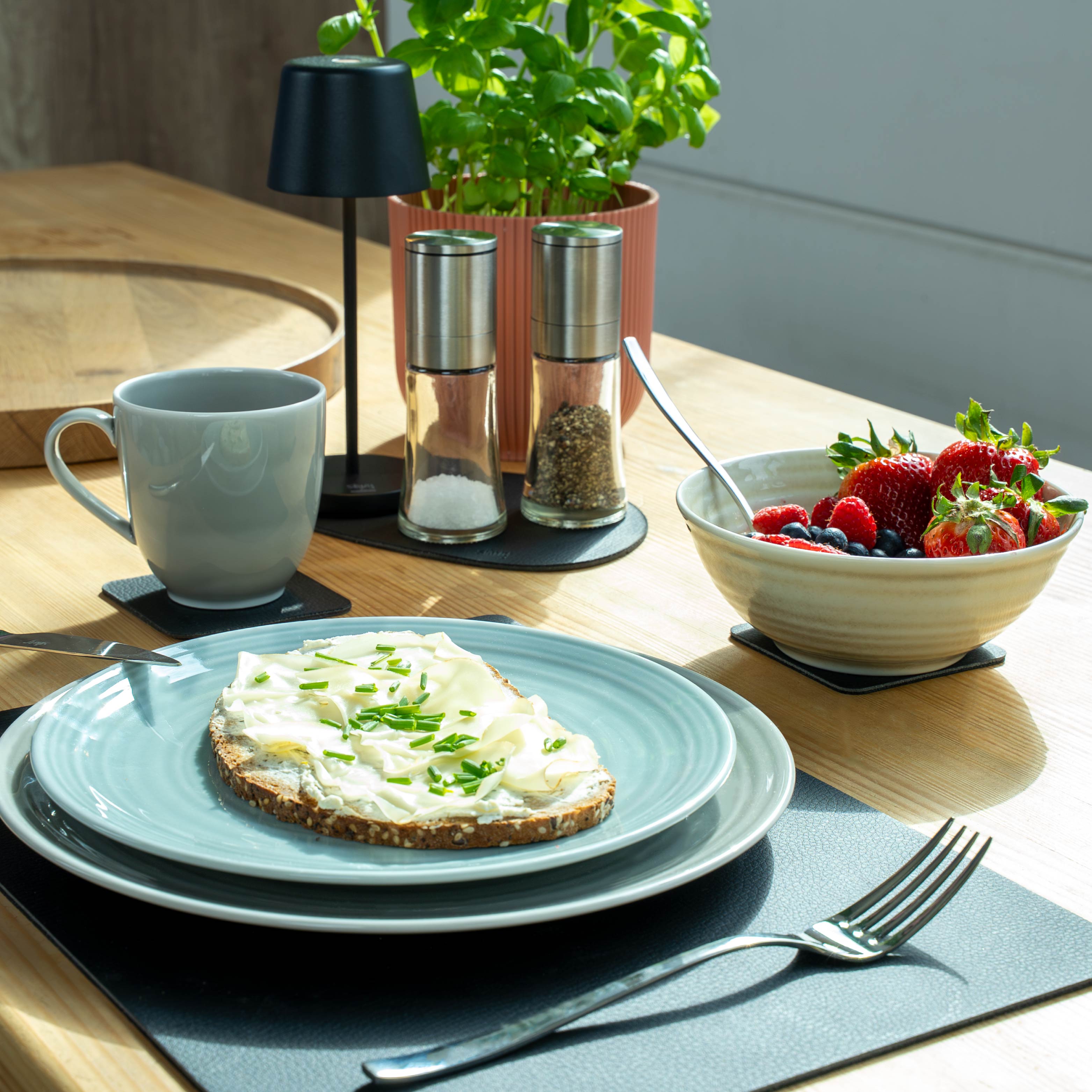 Magnet-Porzellan-Set mix n match Küchentisch