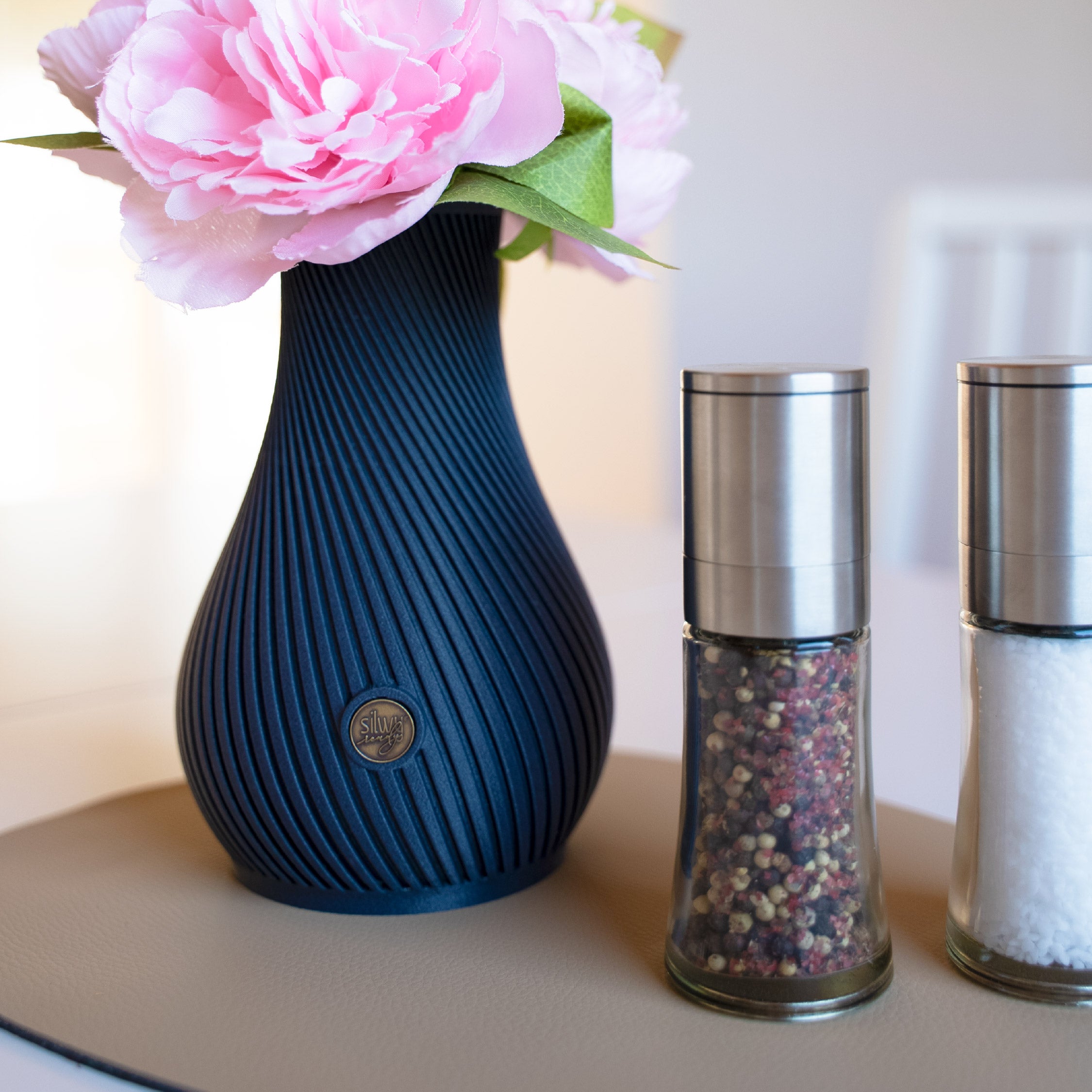 Vase magnétique PURE GRIS FONCÉ