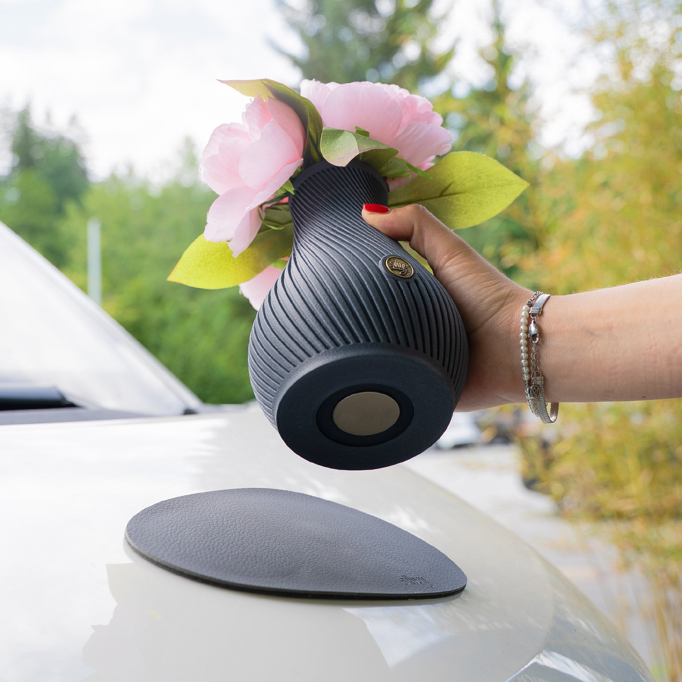 Vase magnétique PURE GRIS FONCÉ