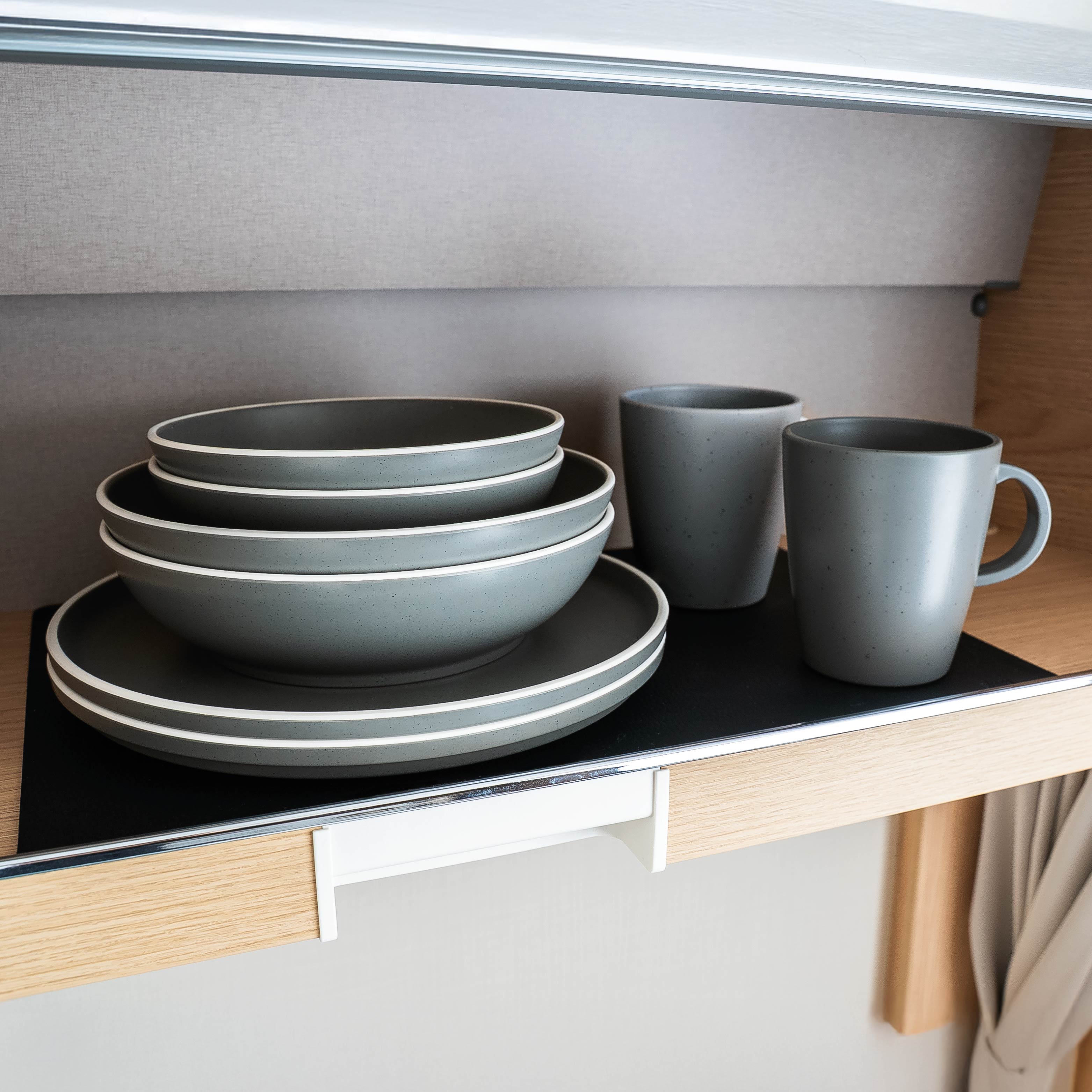 Geschirrset Dolomit im Verstaufach 