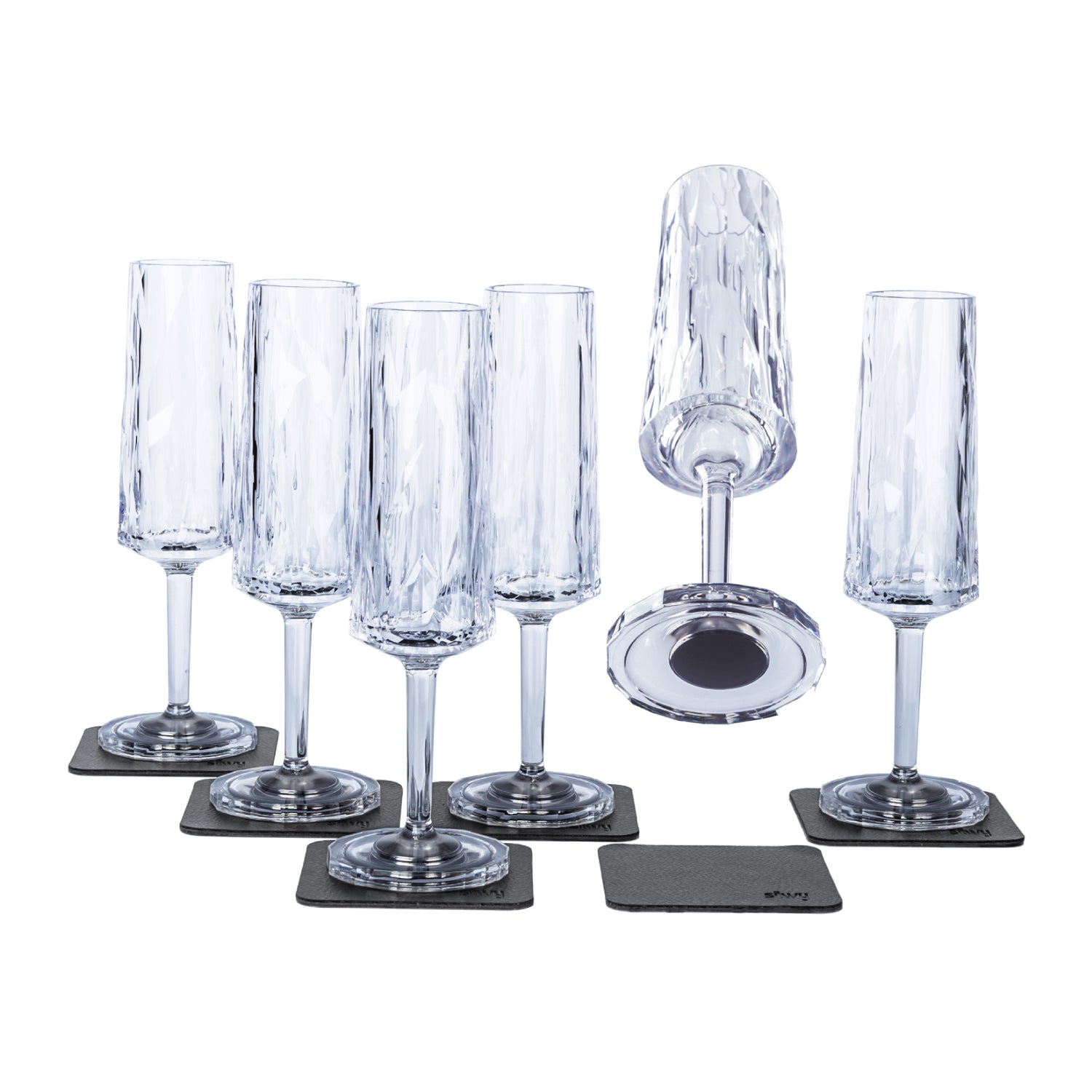 Magnet-Kunststoffgläser Sekt auf Pads, Freisteller