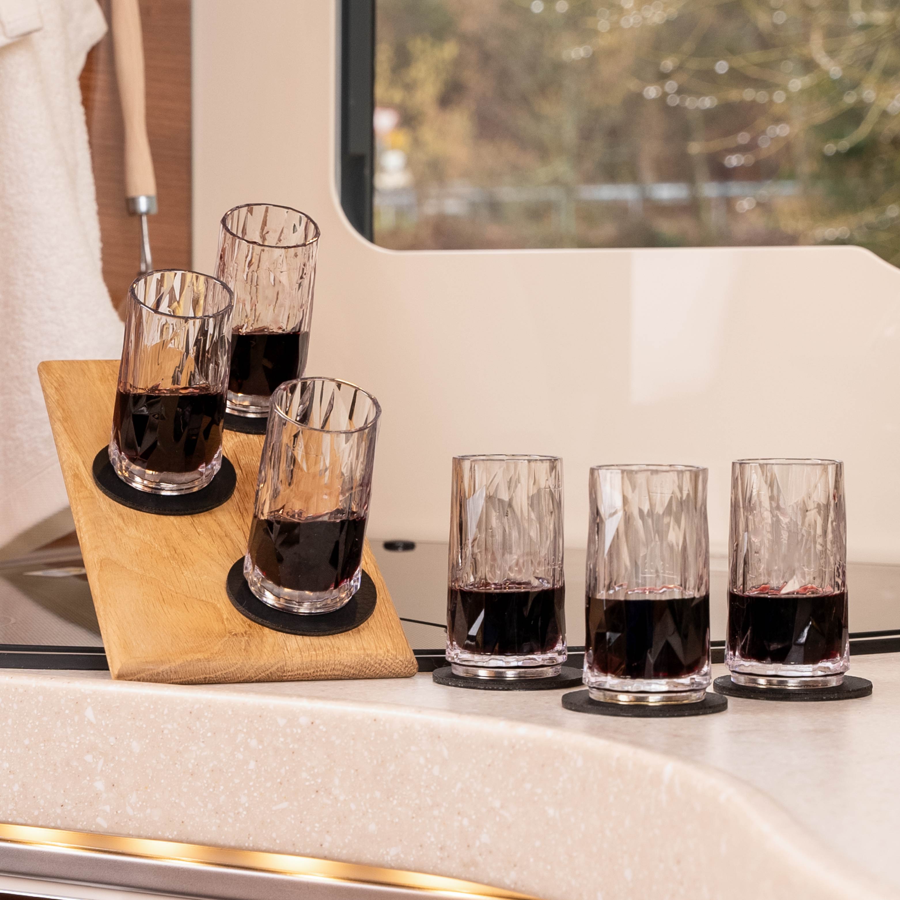 6er Set Magnet-Kunststoffgläser Shot mit runden Metall-Nano-Gel-Pads in schwarz 