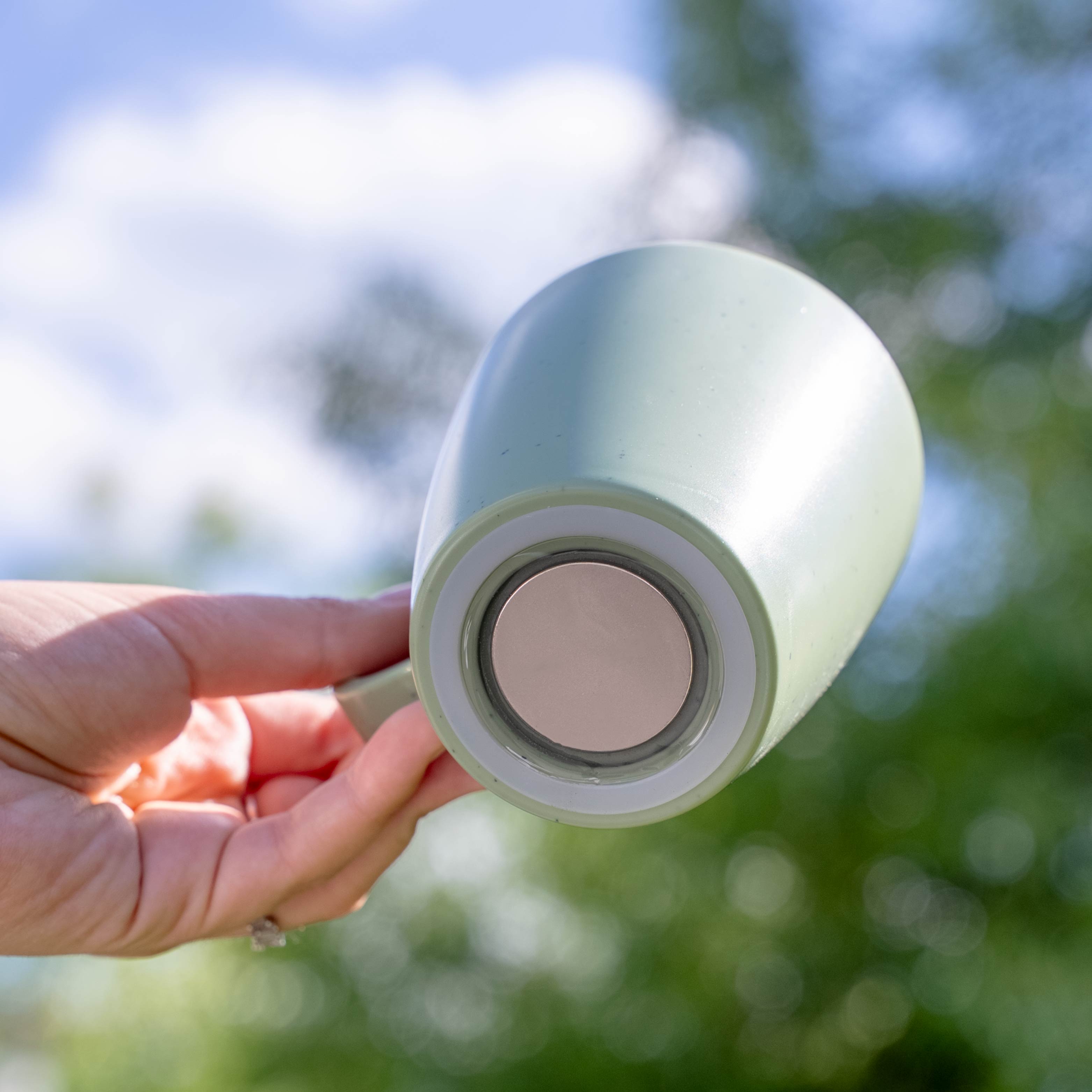 Magnet-Kunststofftassen green von unten