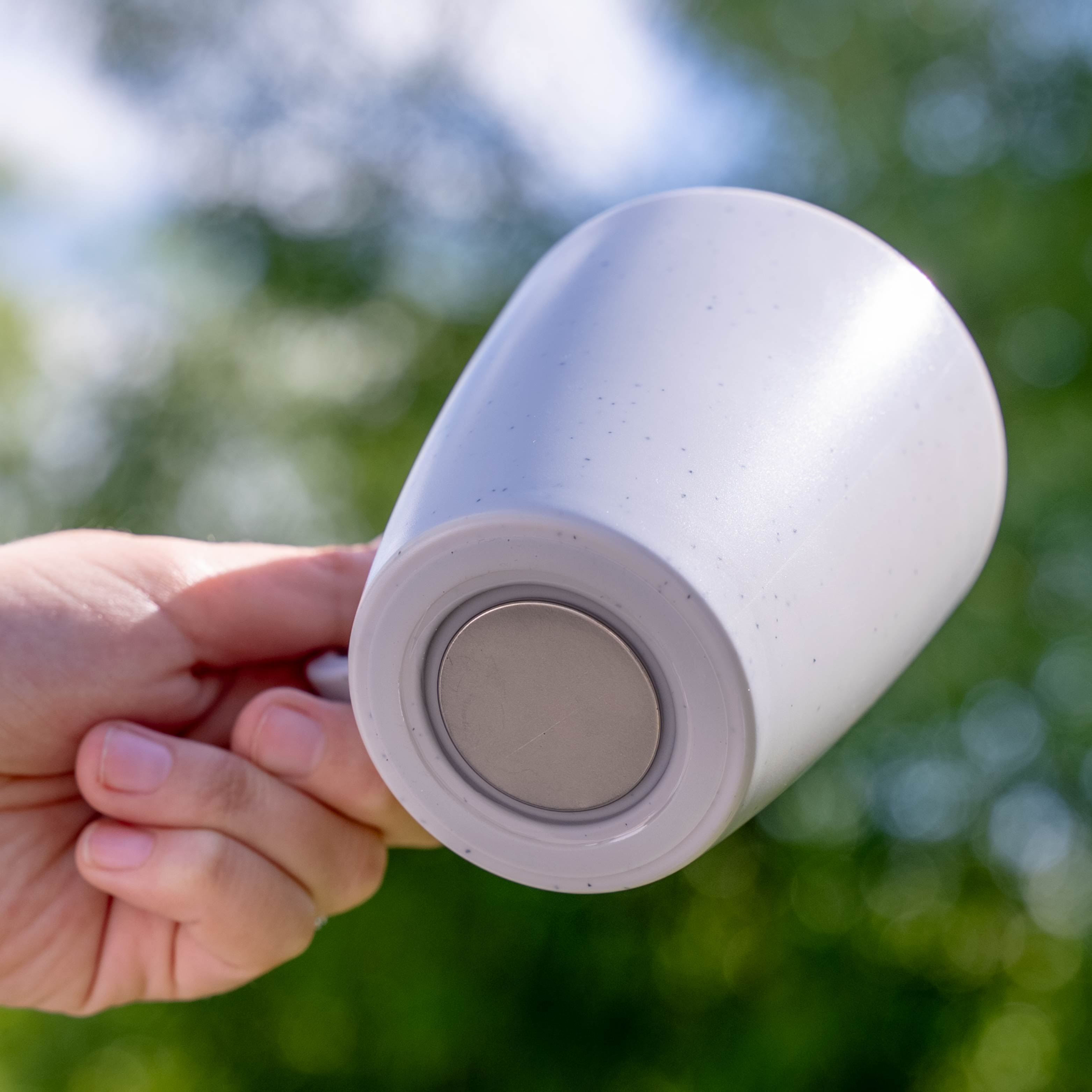 Magnet-Kunststofftassen white von unten