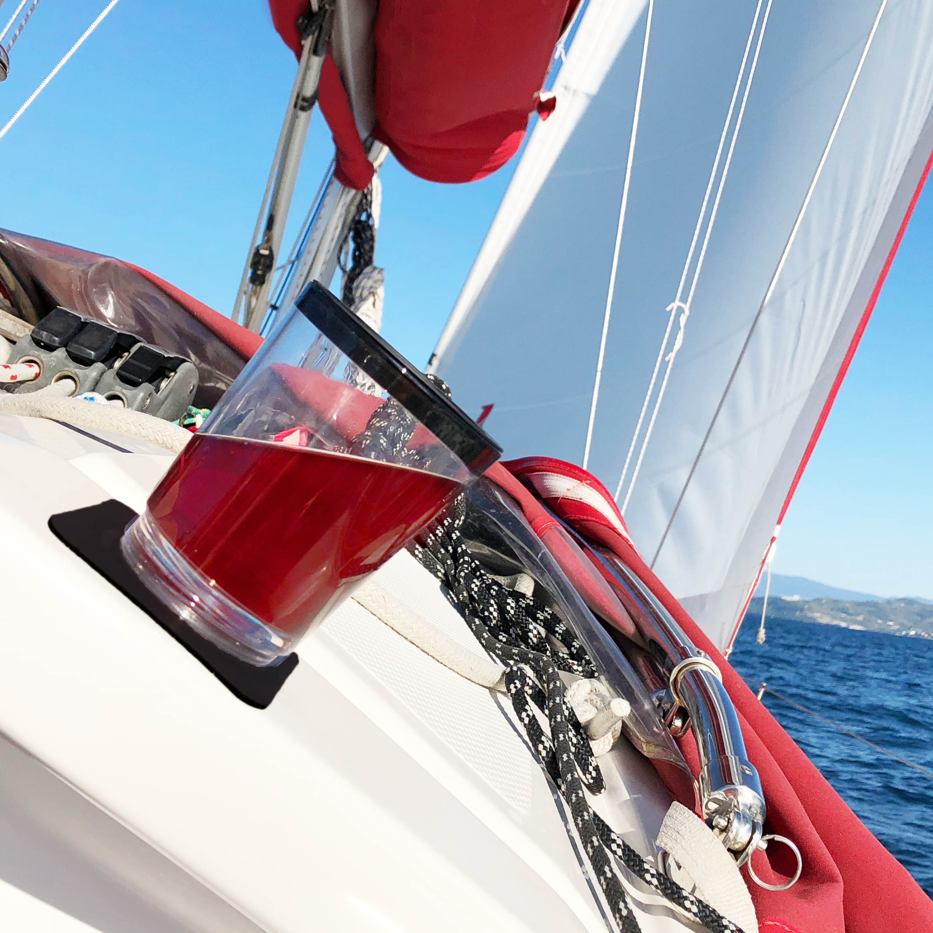 Cup schieflage mit Deckel boot