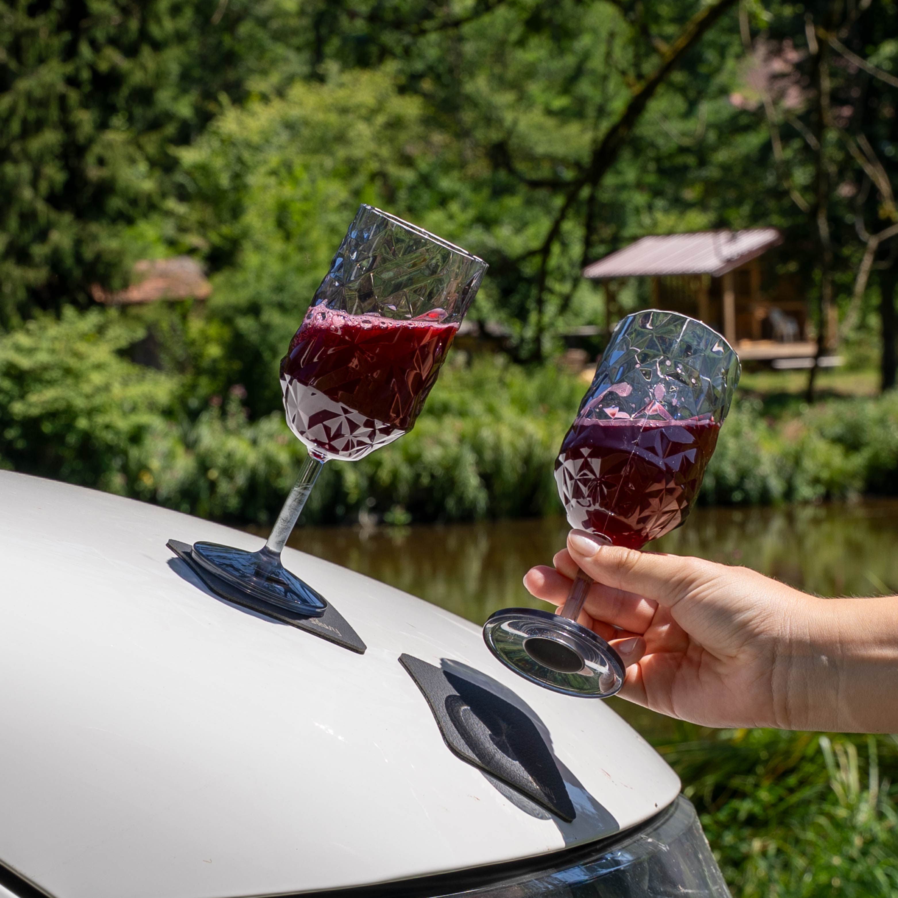 Verres plastiques aimantés VIN GRIS PRISMA