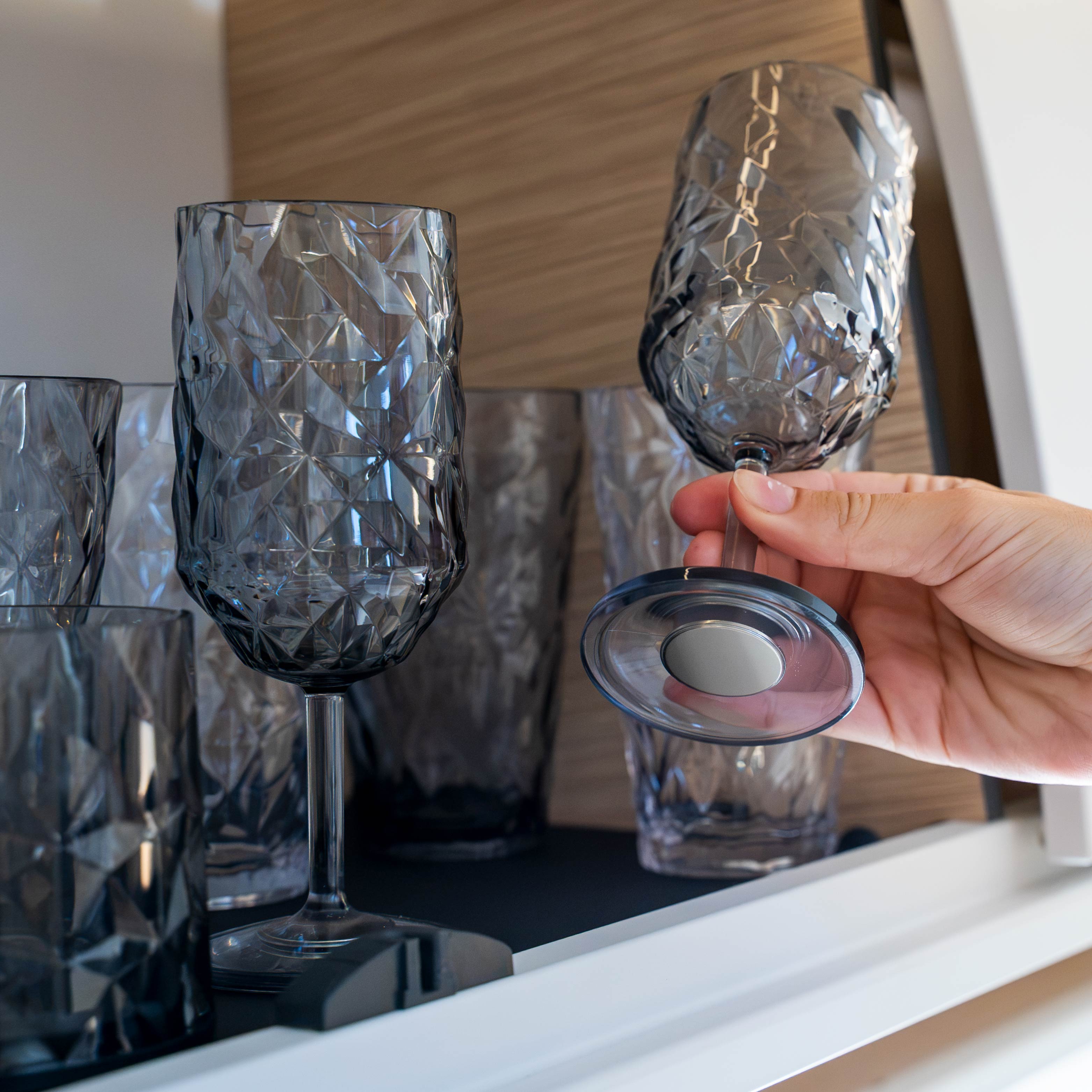 Verres plastiques aimantés VIN GRIS PRISMA